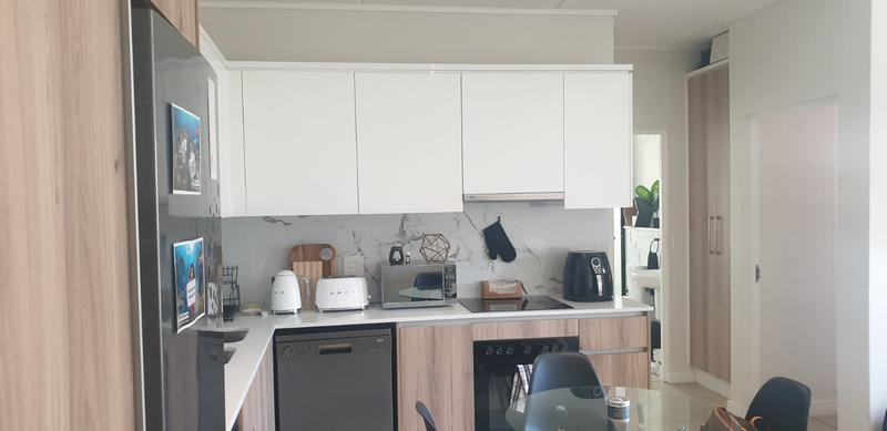 To Let 2 Bedroom Property for Rent in Sandown Western Cape